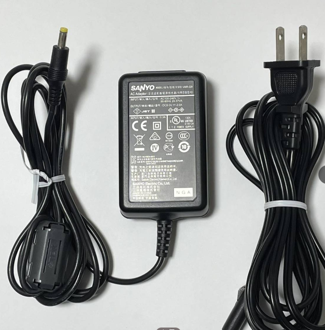 *Brand NEW*SANYO VAR-G9 DC5.0V 2.0A AC ADAPTER Power Supply