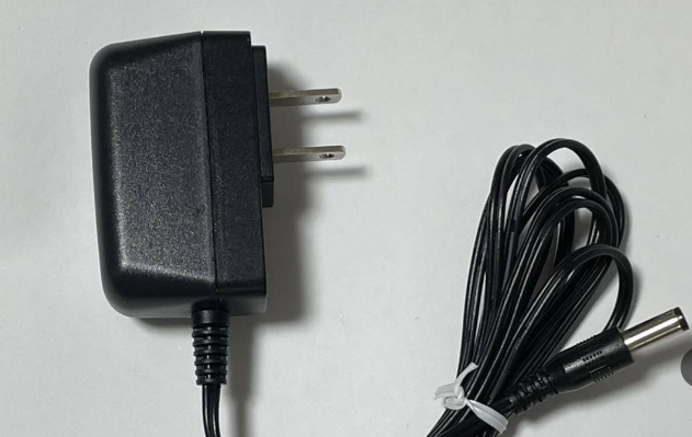 *Brand NEW* CZH008055050JPWV 5.5V 500mA AC/DC ADAPTER IP20 Power Supply - Click Image to Close