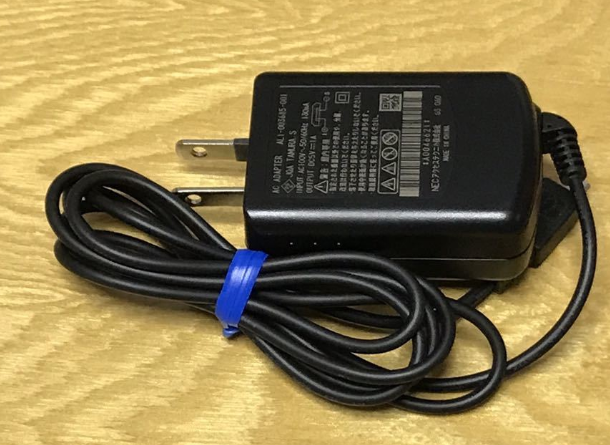 *Brand NEW* NEC Aterm WM3800R AL1-003685-001 USB DC5V 1A AC/DC ADAPTER - Click Image to Close