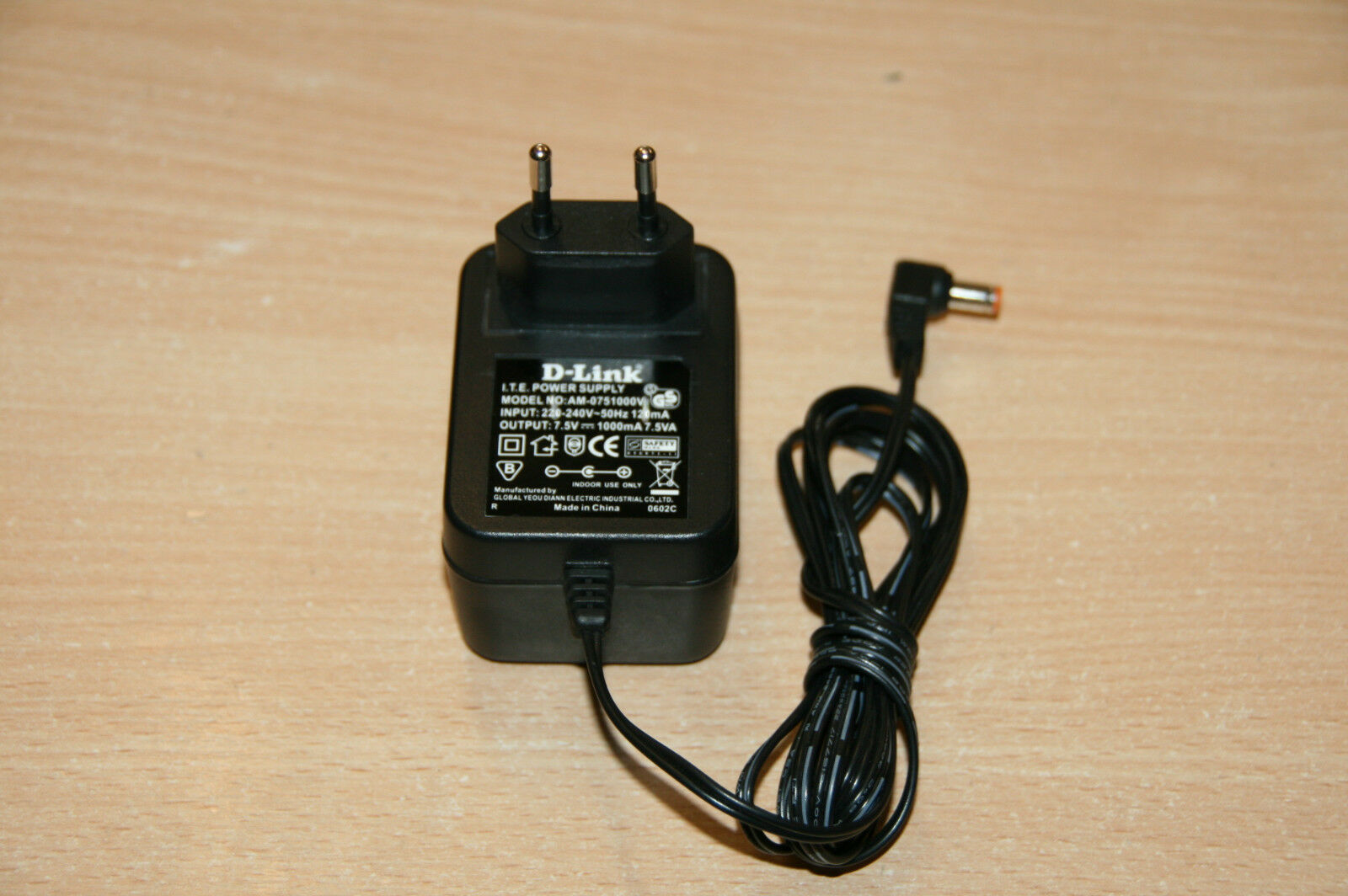 *Brand NEW* D-LINK AM-0751000V 7.5V 1000mA 7.5VA ac adapter