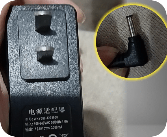 *Brand NEW*Applicable to WKY088-1203000 power supply 12V3000mA round port 3.5mm laptop tablet adapter