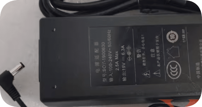 *Brand NEW*SOY-1900630 Suoyuan 19V6.3A power adapter 5.5*2.5 elbow plug port DC19V120W charging cable transfor