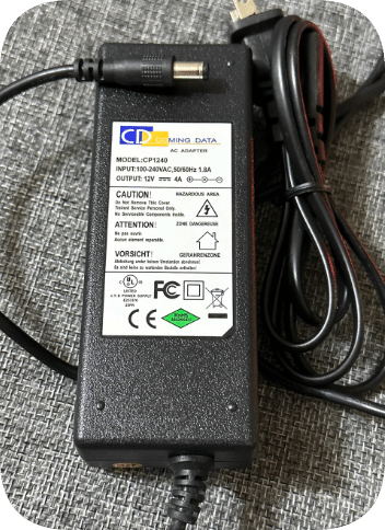 *Brand NEW*CD power adapter CP1240 charger 12V 4A 8-shaped plug transformer 5.5X2.1 monitoring power cord