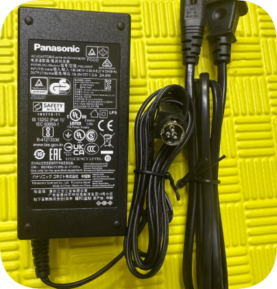 *Brand NEW*16V1.5A round hole 3-pin three-pin line PNLV6507 Panasonic Harman Kardon 13th generation crystal a