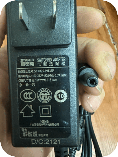 *Brand NEW*19V 1.31A power adapter STK025-19131P round port 5.5*2.5mm transformer DC 19V power supply