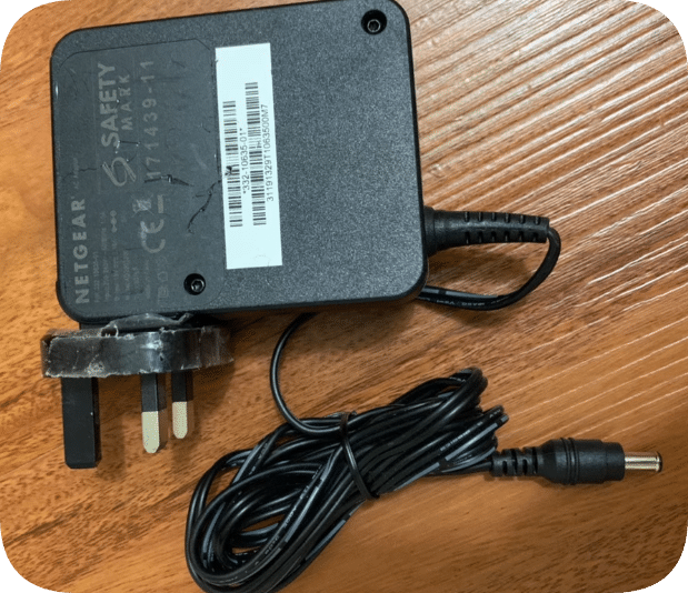 *Brand NEW*Netgear r8500R9000 power adapter Hong Kong British standard British standard 19V 3.16A charger cabl *Brand NEW*Netgear r8500R9000 power adapter Hong Kong British standard British standard 19V 3.16A charger cabl